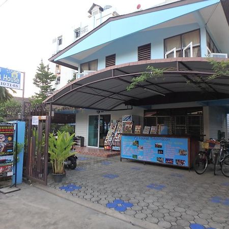 The Blue14 House Chiang Mai Apartment Luaran gambar