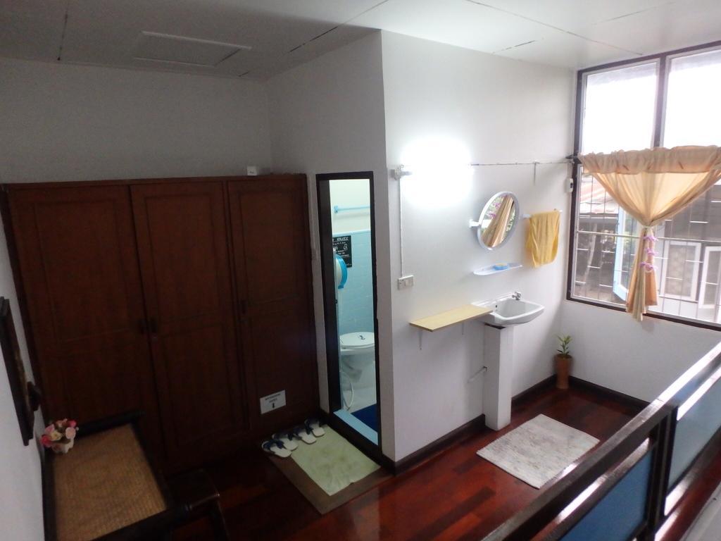 The Blue14 House Chiang Mai Apartment Luaran gambar